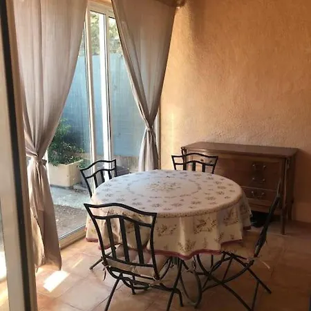 Location Bas De דירה *